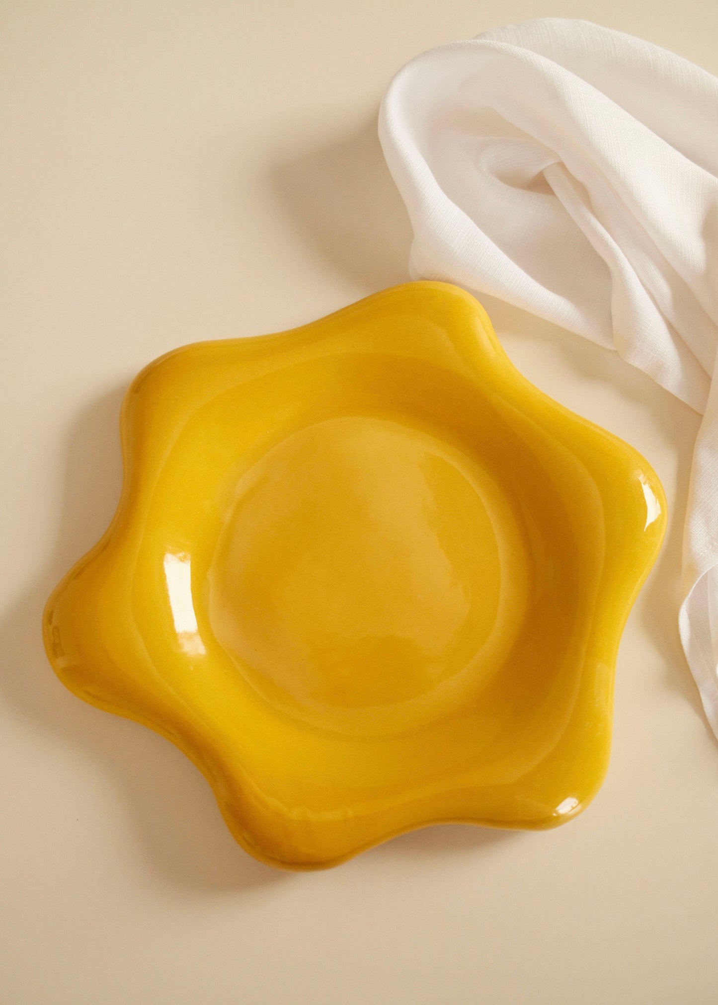 Puffy Flower Plate